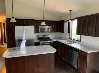 4392 89th St NE, Monticello, MN 55362