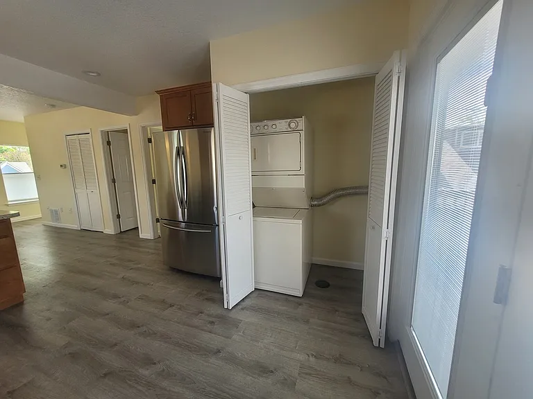 easy access washer/dryer