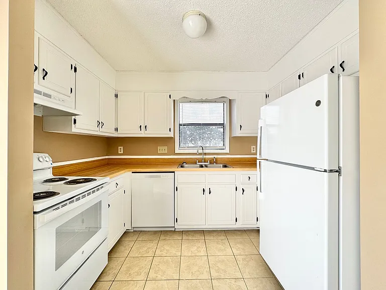 3415 Darden Rd — Photo 6