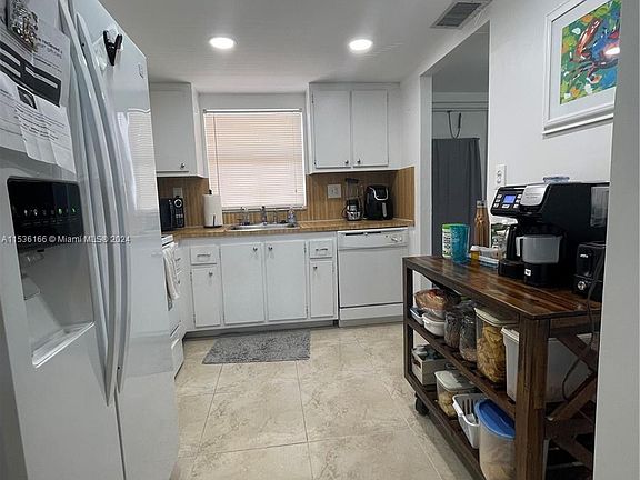 2nd image of 9340 Sunrise Lakes Blvd APT 203