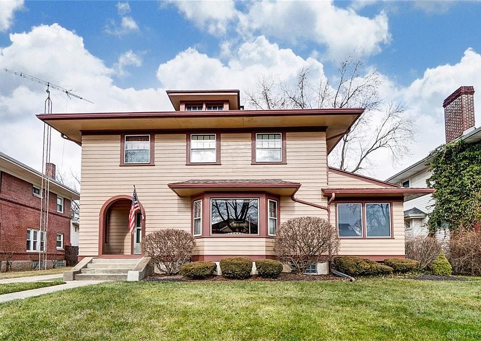 1st image of 637 Kenwood Ave