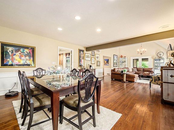 5th image of 8715 Dunsinane Dr
