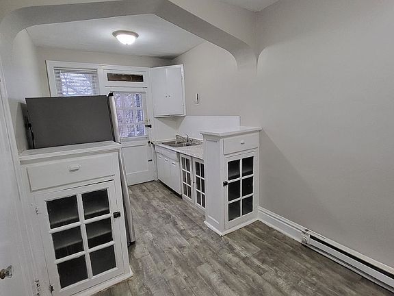 4th image of 3862-66 S Spring Ave #3866-1N