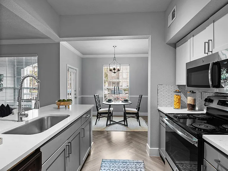 Weston at Copperfield — Photo 1