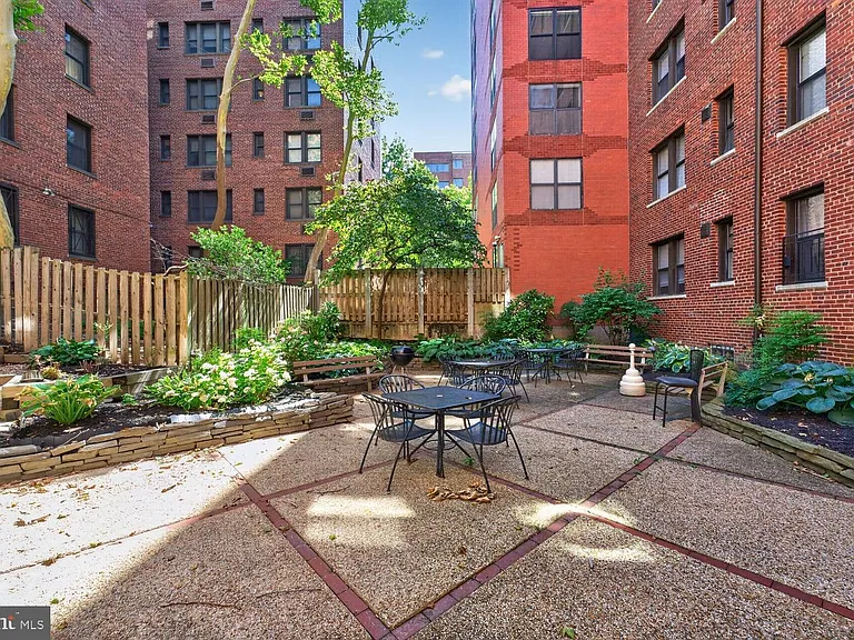 2515 K St NW #507 — Photo 14