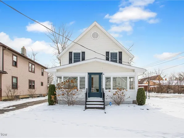 41 W 5th Ave, Berea, OH 44017