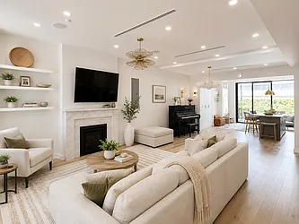 2077 Pacific Street, #2