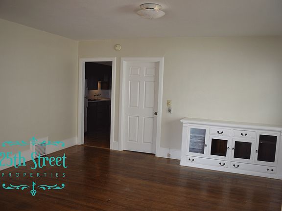 3rd image of 936 38th St #2