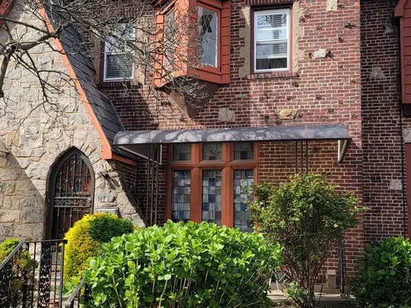 14713 Willets Point Boulevard, Whitestone, NY 11357