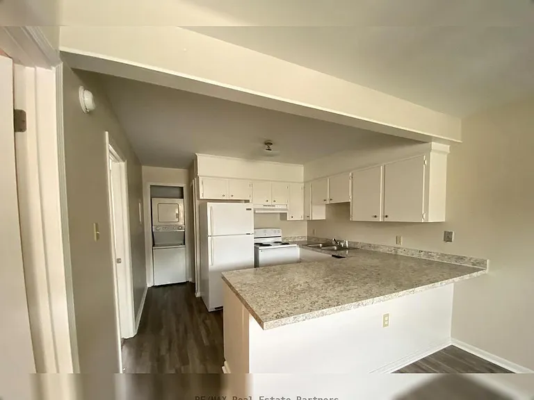 404 N 40th Ave #A3 — Photo 3