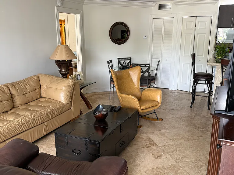 124 Santa Clara Dr #4 — Photo 8