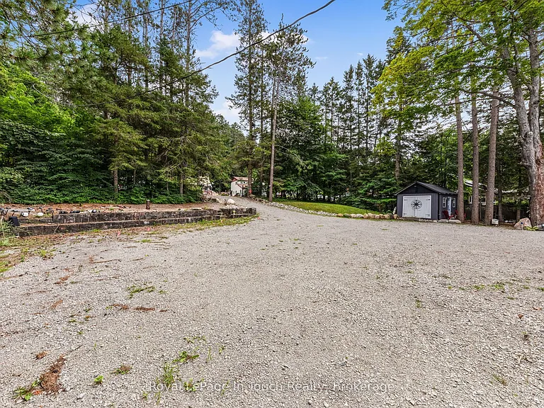 86 Andrew Dr — Photo 9
