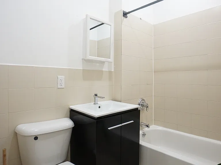 818 Marcy Ave #1A — Photo 10