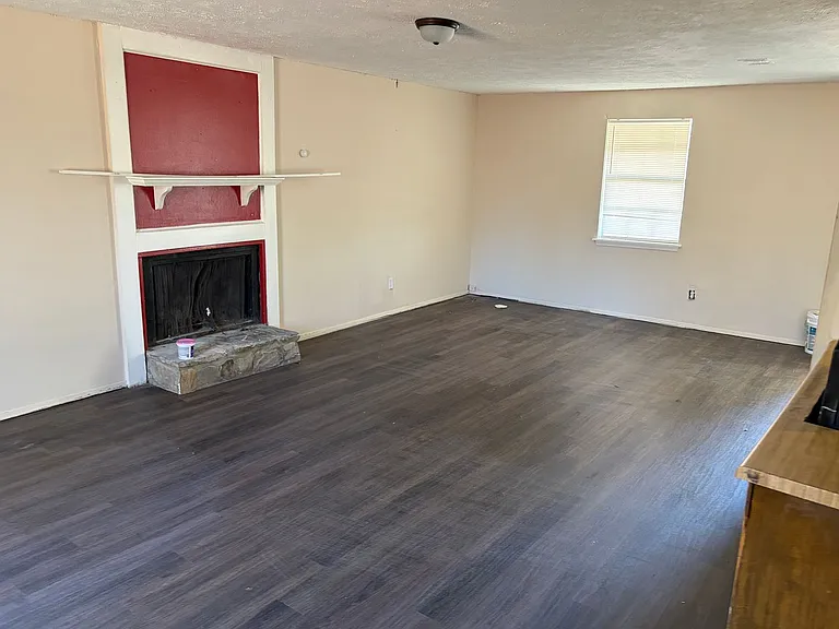 2355 Basswood Dr — Photo 10