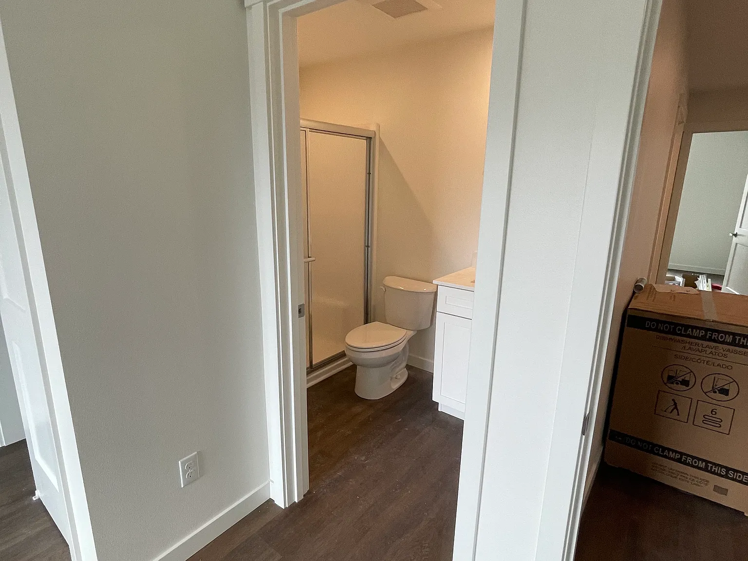 2 bed, 972 sqft, $1,895 — Photo 4