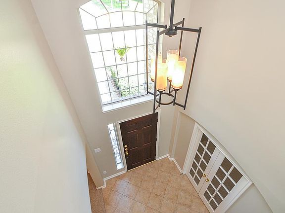 5th image of 8315 Preston Dr