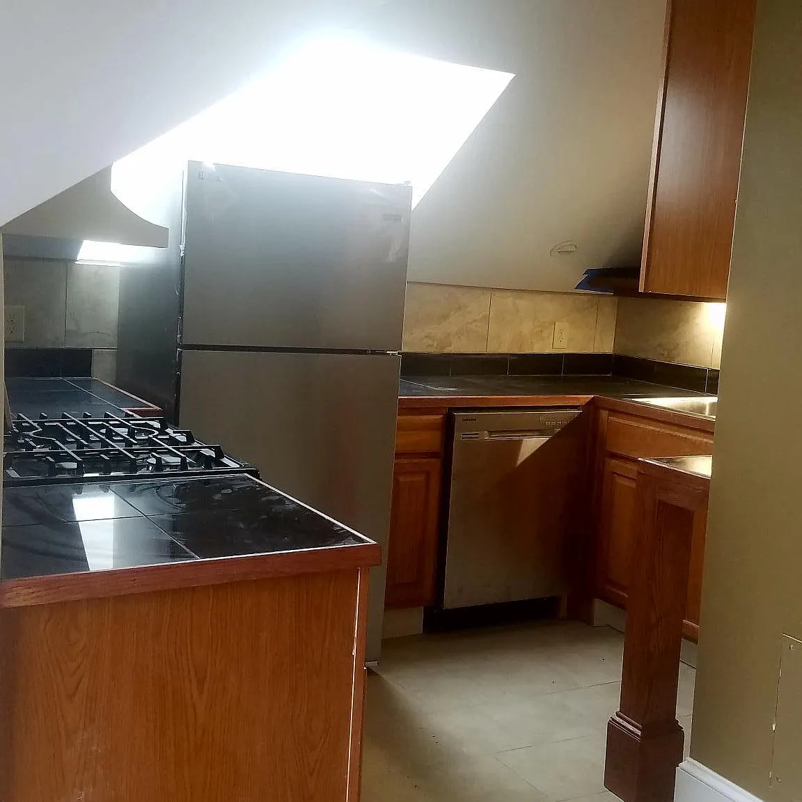 Newly Renovated 2 Bedroom in Chelsea Lead Free, Must see Text or Email today!! — Photo 1