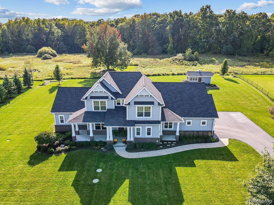 1st image of 5239 Birch Dr