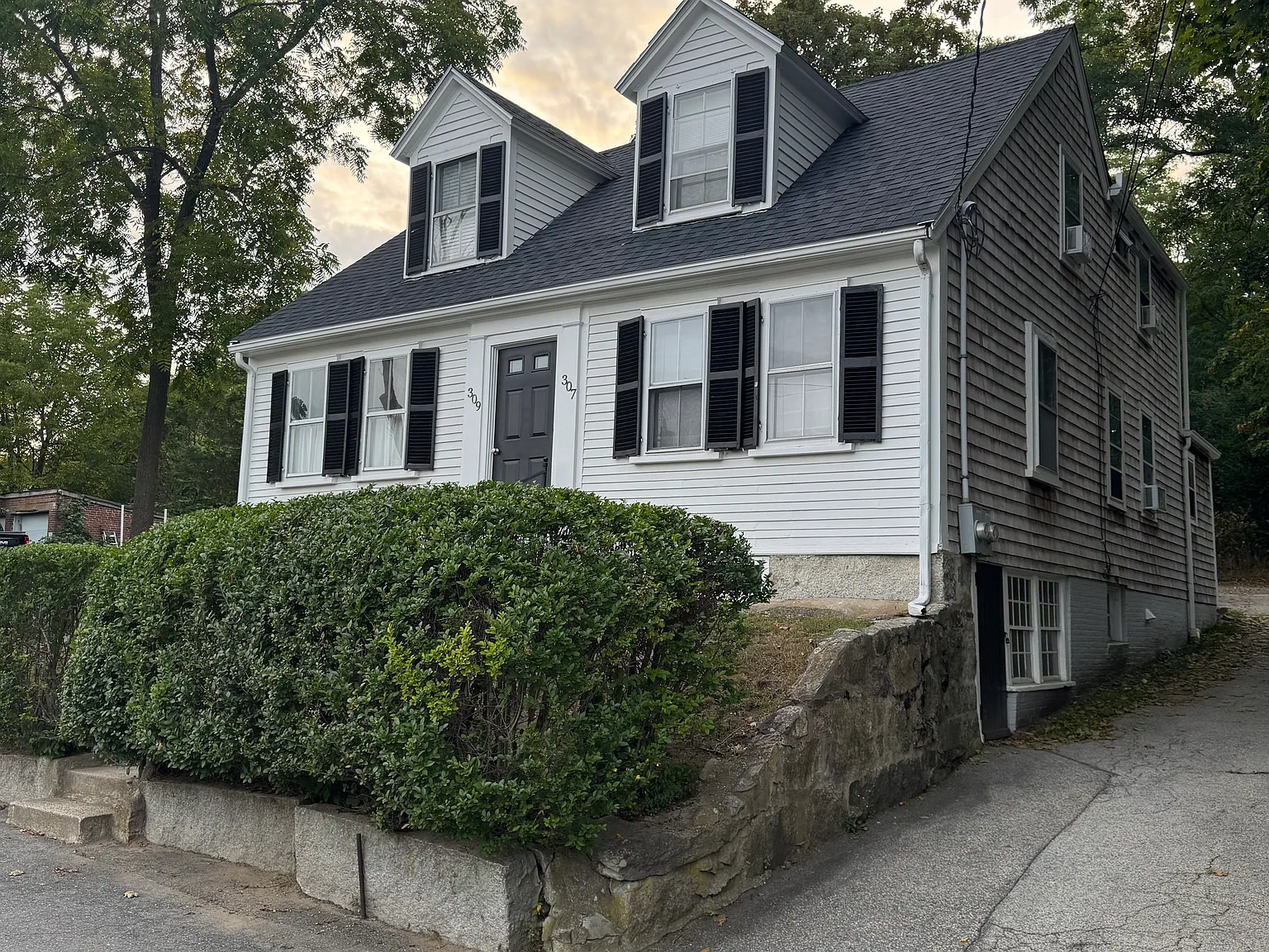 307 North St — Photo 2