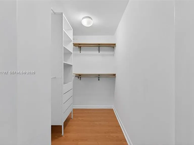 253 NE 2nd St #424 — Photo 11