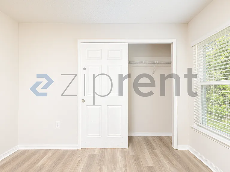 129 Wellwood Ln #B — Photo 10