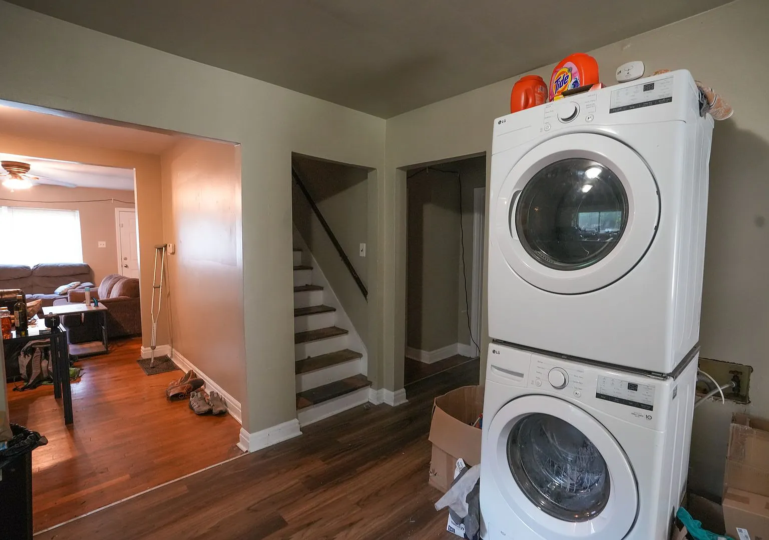 417 Pyke Road | 5 Bed 2 Bath Campus House — Photo 3