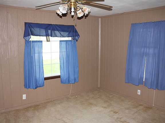 4th image of 298 Toneff Dr