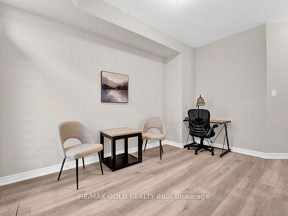 4th image of 10 Birmingham Dr #139