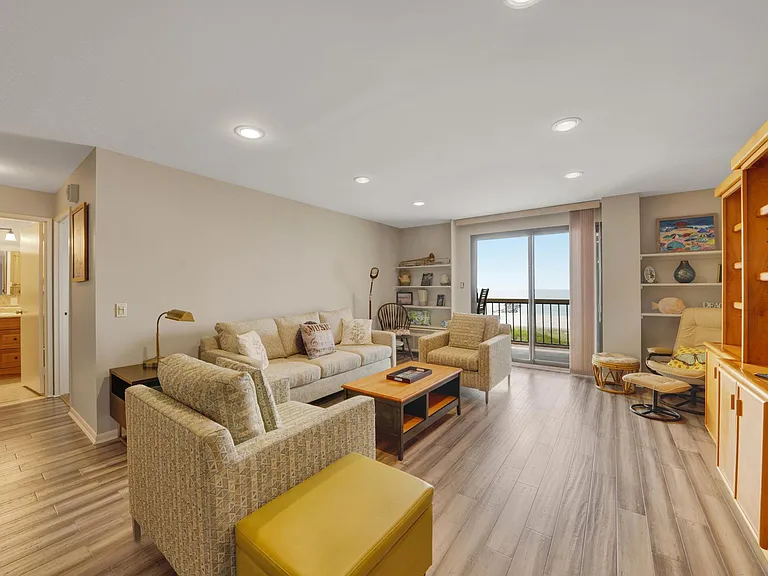 360 Shore Rd #3D — Photo 13