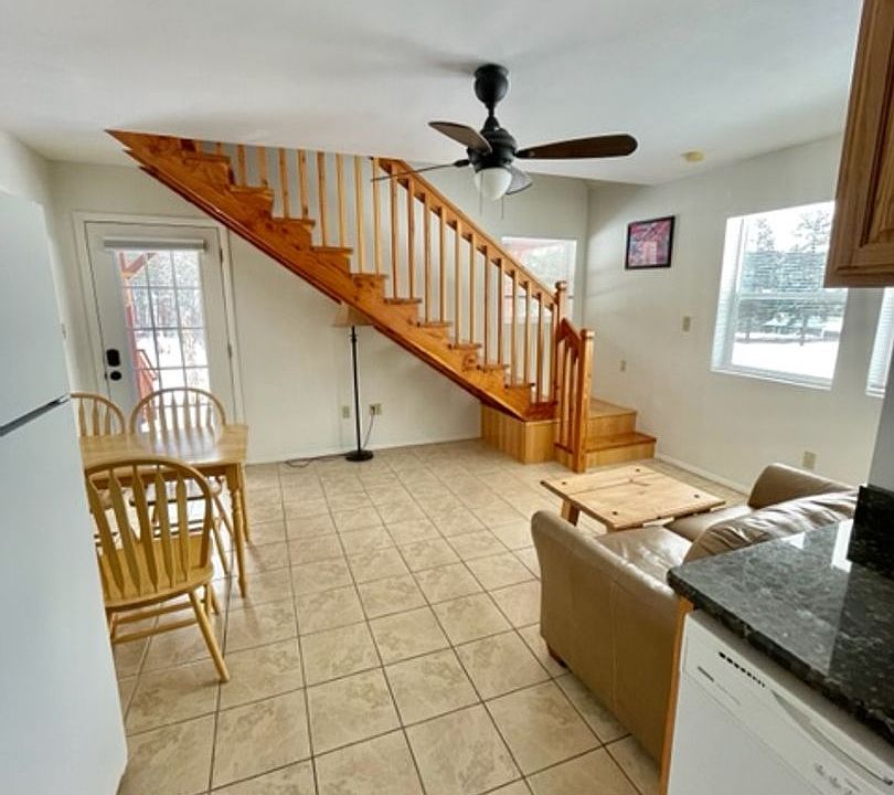 1st image of 35 Jackson Ct Unit B