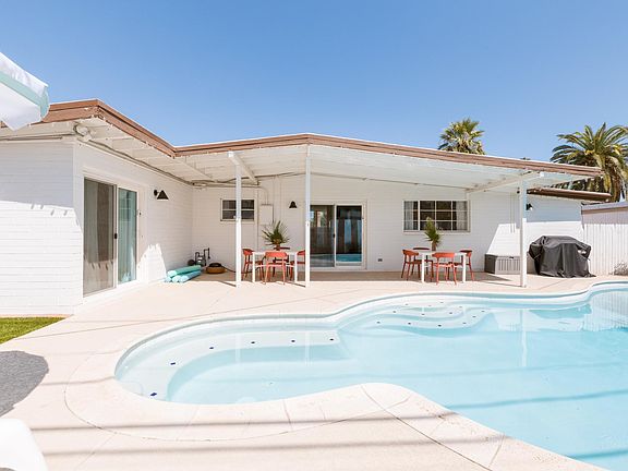 Mid-Century Mod Home for Rent ; 3 bedroom 2 baths ; 4 beds, HEATED POOL ; Old Town Scottsdale