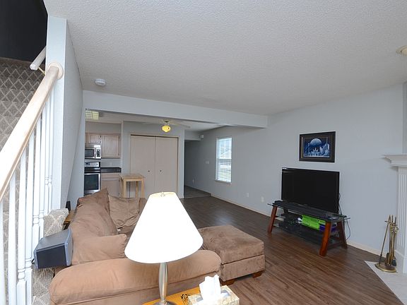 5th image of 6060 NE Moonstone Dr #10-A