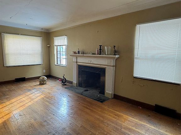 5th image of 13109 Kilbourne St