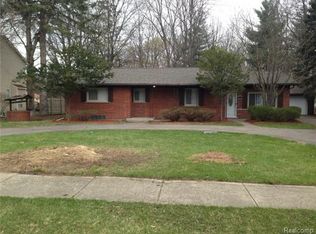 23445 Russell St, Southfield, MI 48075