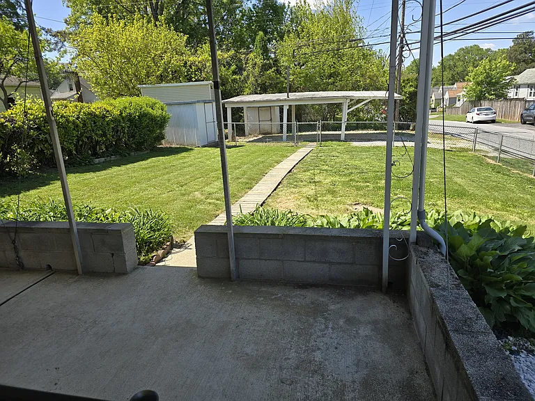 3201 Acton Rd — Photo 3