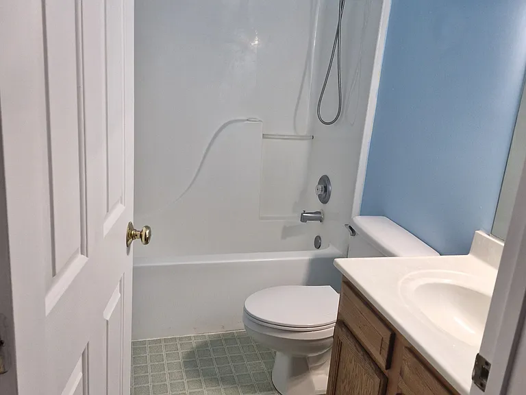 102 Milford Ter #102 — Photo 14