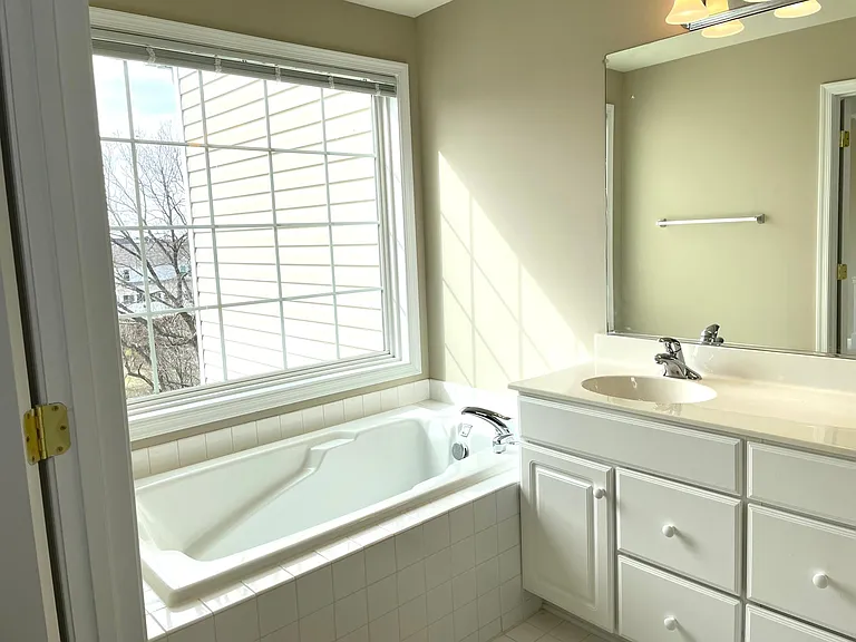 8203 Singleleaf Ln — Photo 18