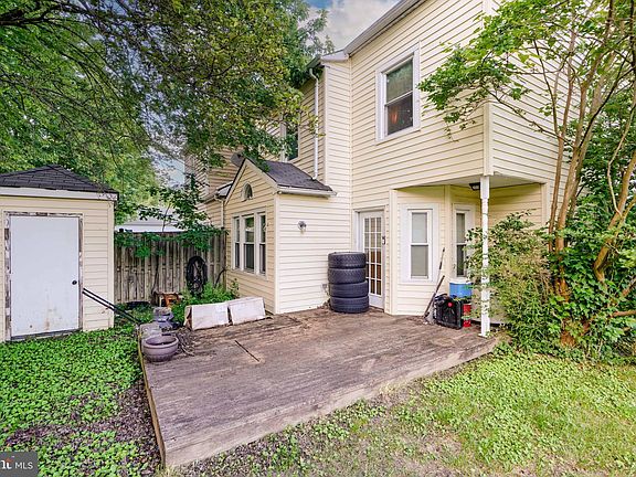 4th image of 22095 Saint Josephs Cir