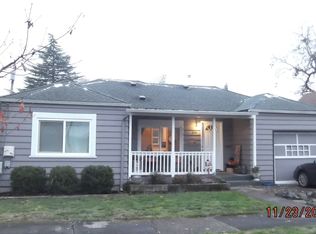 338 NE 13th St, McMinnville, OR 97128