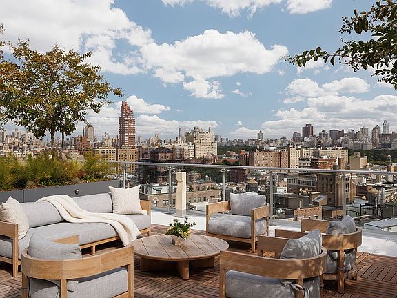 2nd image of 212 W 72nd St #19D