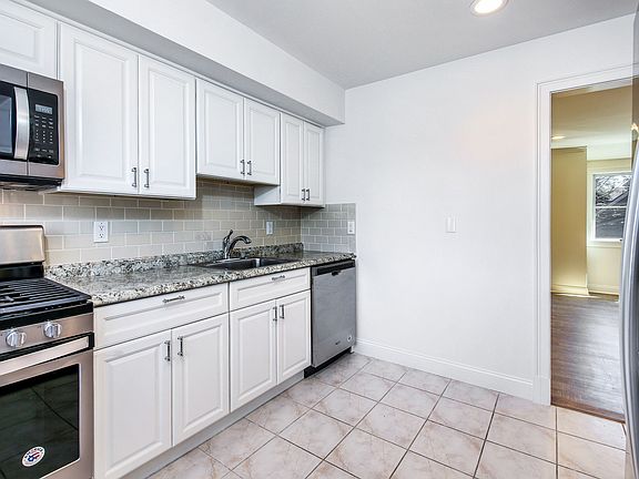 551 Westchester Ave Rye Brook, NY ( 19 of 19 ).jpg