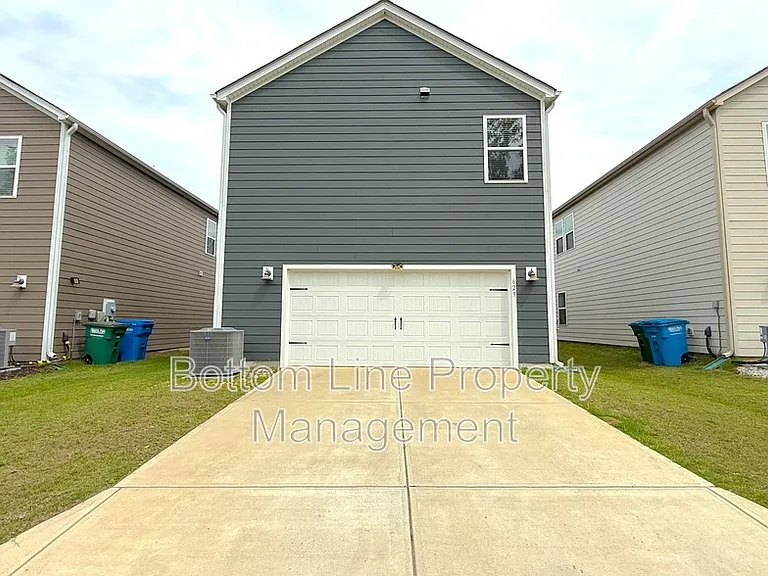 629 Cranford Dr — Photo 22