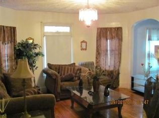 25 Dresden St, Springfield, MA 01109