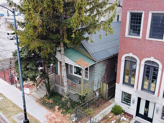 2nd image of 4020 N California Ave