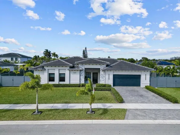 13351 SW 190th St, Miami, FL 33177