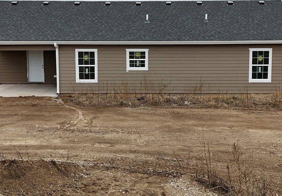 2nd image of 3023 Paradise Ln