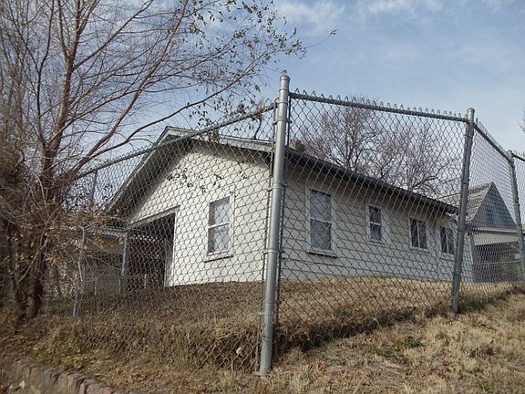 3rd image of 5614 Anderson Ave