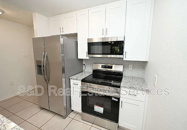141 Fernery Rd #D1 — Photo 3