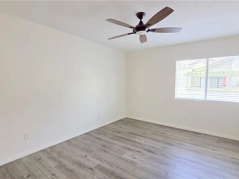 10187 Indian Summer Dr #E — Photo 10