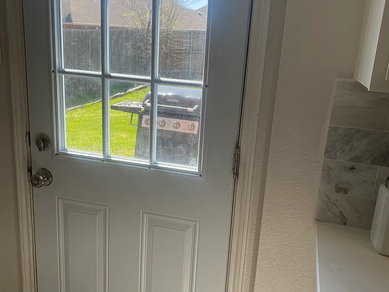 1916 Silver Leaf Dr — Photo 16